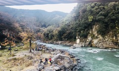 Hành trình xuyên Việt của cô gái nhỏ
