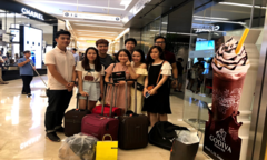 Tôi – Người chị bất đắc dĩ