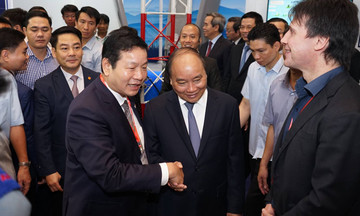 Thủ tướng: 'Việt Nam cần sớm bước lên đoàn tàu 4.0'
