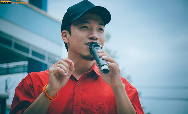 <p class="Normal" style="text-align:justify;"> Quán quân Asia Beatbox 2018 - Trần Thái Sơn là khách mời của chương trình. Trước đó, ngày 21/7, Thái Sơn đã đối mặt với beatboxer Tap đến từ Đài Loan tại chung kết Asia Beatbox 2018 ở hạng mục Loopstation, và đã giành ngôi vị cao nhất của cuộc thi tại Đài Bắc (Đài Loan).</p> <p class="Normal"> Thái Sơn thể hiện những giải điệu độc đáo của beatbox trên nền nhạc sôi động, giả tiếng nhạc cụ, ca sĩ... đặc biệt là những điệu nhảy tinh tế, theo phong cách Michael Jackson.</p>