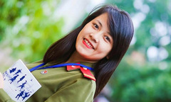 Cô nàng má 'lúm' nhà Bán lẻ