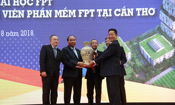 Thủ tướng khai trương Tổ hợp FPT nghìn tỷ tại Cần Thơ