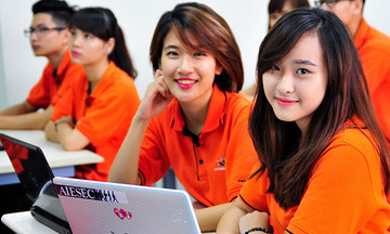 ĐH FPT lần đầu đưa sinh viên sang Brunei bảo vệ tốt nghiệp