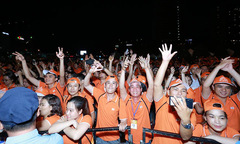 Sắc cam nhà F miền Trung 'quẩy tới bến' cùng đại nhạc hội