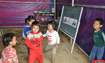 FPT mang tri thức tới trẻ em nghèo Đồng Văn