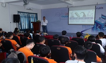Hành trình xuyên Việt của ĐH trực tuyến FUNiX cập bến miền Bắc