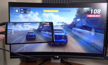 FPT Shop tặng smart TV cho khách hàng mua Galaxy Note 9