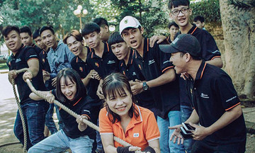 Game đồng đội 'đốt nóng' hội thao FPT Polytechnic Tây Nguyên