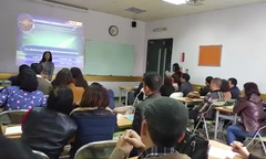 Cô giáo FSchool 'hô biến' họp phụ huynh thành gameshow ‘Ai là triệu phú’