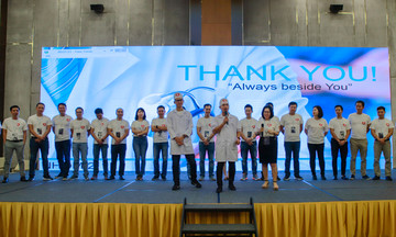 Đội Vô địch Hội nghị lãnh đạo FPT Telecom được thưởng chuyến đi Thượng Hải