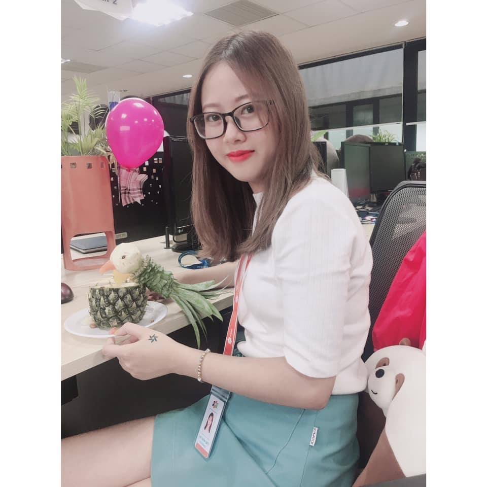 <p class="Normal" style="text-align:justify;"> Bóng hồng Trịnh Thị Tuyết Mai (FHN.LGS) tự nhận là người khéo tay và mê vào bếp. Cô nàng 27 tuổi hiện vẫn FA. </p>