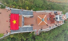 Sắc cam FPT giữa núi rừng Vị Xuyên