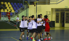 'Địa chấn' ngày khai mạc giải bóng đá FPT IS HCM