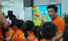 Con nhân viên FPT Telecom trải nghiệm công việc của bố mẹ