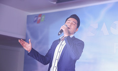 Nguyễn Phi Hùng đưa khán giả Sao Chổi về miền ký ức