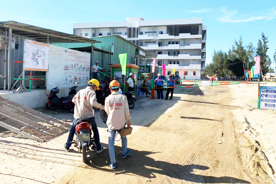 Campus ĐH FPT cơ sở Đà Nẵng được xây dựng trên lô đất 5,1 ha tại Khu đô thị công nghệ FPT, quận Ngũ Hành Sơn. Dự án ra đời nhằm đáp ứng nhu cầu mở rộng và phát triển của Tổ chức Giáo dục FPT tại khu vực miền Trung - Tây Nguyên. Công trình khi đưa vào sử dụng còn nâng cao chất lượng giáo dục và đảm bảo nguồn nhân lực chất lượng cao cho thị trường.