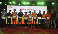 Vùng 7 ăn mừng thành tích nửa đầu 2019