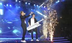 3.000 khán giả Hà Nội 'cháy' hết mình cùng Happy Bee 9