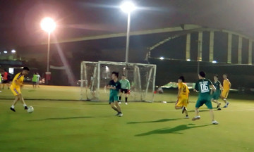 Lộ diện 4 đội vào bán kết giải bóng đá FRT Hà Nội