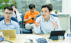 Nhà đầu tư ấn tượng với chiến lược chuyển đổi số của FPT