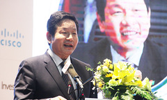 Chủ tịch FPT: ‘Thành phố thông minh phải lấy người dân làm gốc’