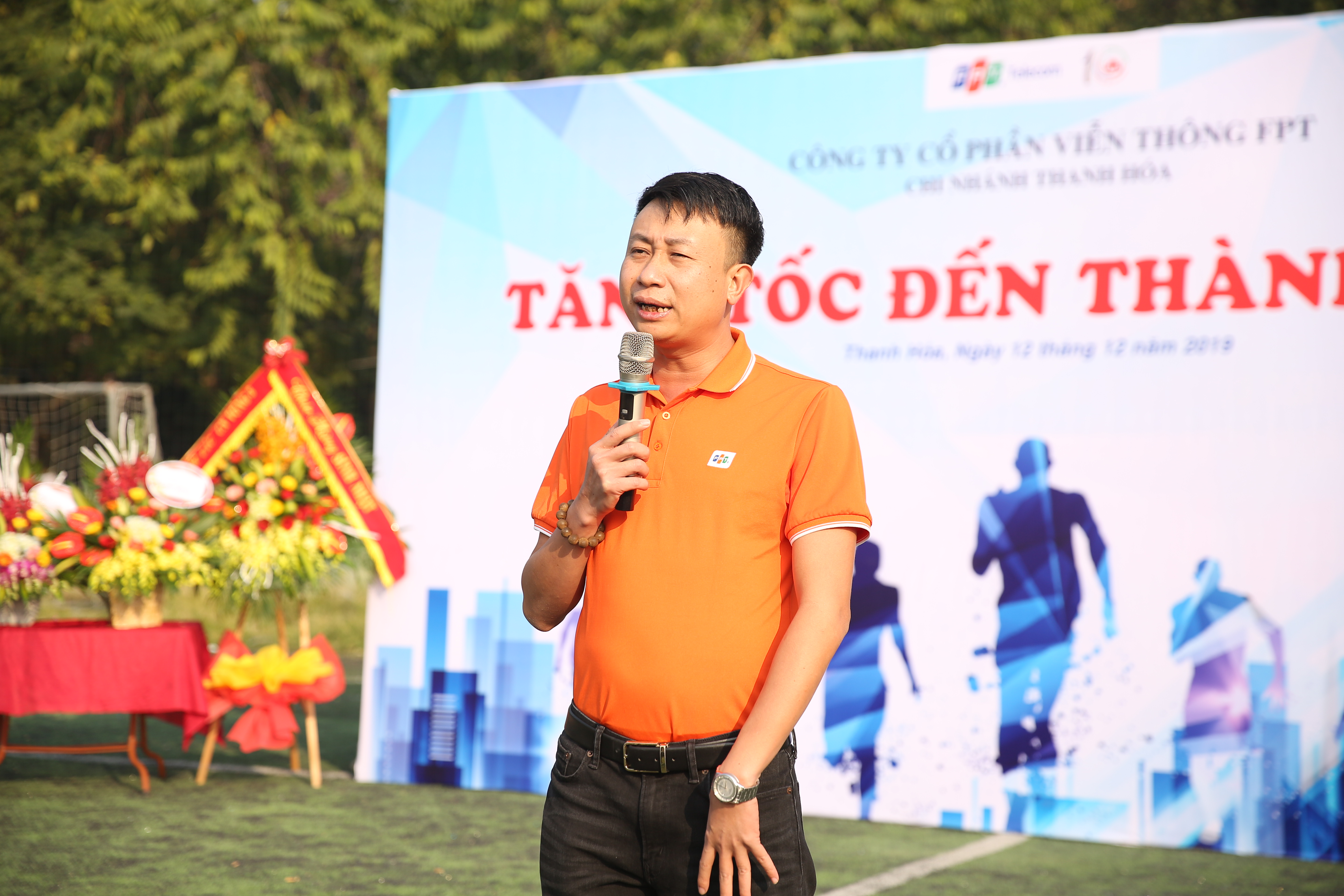  GĐ FPT Telecom Thanh Hóa - anh Nguyễn Hoài Nam cho hay 10 năm là một hành trình dài đối với bất kỳ chi nhánh nào; và dịp sinh nhật càng vui hơn bởi Thanh Hoá đã và đang làm tốt nhiệm vụ khi năm 2019 sắp kết thúc. Bước sang tuổi thứ 10, tập thể chi nhánh sẽ cùng nhau chiến đấu, tăng tốc hết mình để hoàn thành mục tiêu, chiến lược năm 2020.