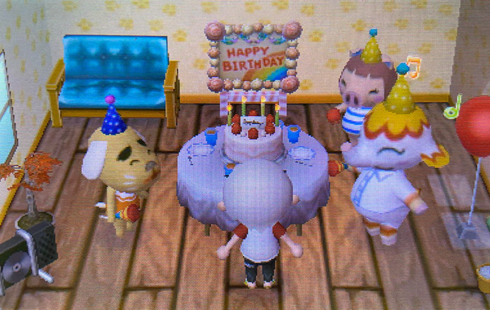 <p class="Normal"> Không thể tổ chức sinh nhật thật sự vì cách ly, vì vậy tôi đã rơi nước mắt hạnh phúc khi bật trò chơi sáng nay và dân làng đã tặng tôi một bữa tiệc bất ngờ.</p>