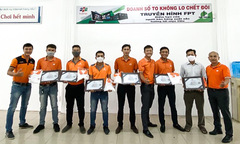 'Cáo' miền Tây chắt chiu cơ hội mùa dịch