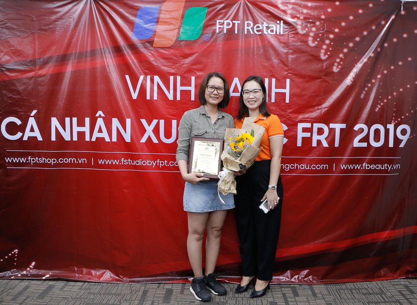 “Xin hãy tin ở đội ngũ này, chúng em sẽ làm hết sức, đáp lại sự kỳ vọng của các anh chị” - ‘nữ thuyền trưởng’ của 2 vùng TP HCM và miền Tây - chị Trần Thu Hà hứa hẹn một năm thành công hơn và vượt bậc hơn nữa.