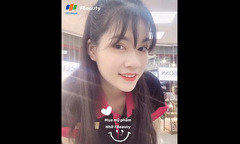 Người Bán lẻ trổ tài sáng tạo video Tik Tok