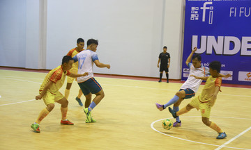 Bán lẻ 'cầm chân' Hệ thống ngày ra quân Futsal FPT HCM