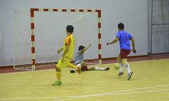Vòng 2 futsal FPT HCM: 'Ông lớn' nở nụ cười
