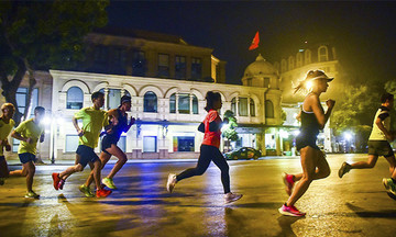 VnExpress Marathon Hanoi Midnight công bố áo finisher
