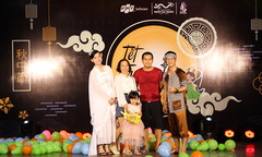 FSmall Đà Nẵng khoe giọng hát, vũ điệu trong đêm hội đón trăng