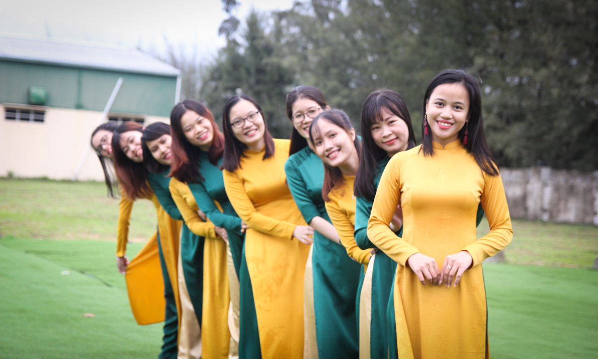 <p> "Hoa khôi áo dài" hướng đến một sân chơi hấp dẫn dành cho các chị em nhân ngày 20/10. Qua đó, tôn vinh vẻ đẹp của người phụ nữ Việt Nam nói chung và những "bóng hồng" nhà Phần mềm trong và ngoài nước.</p>