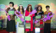 Nam sinh THPT FPT giả gái hóa thân thành nhân vật văn học