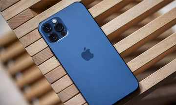 iPhone 12 Pro xanh dương chiếm nửa lượng đặt cọc ở FPT Shop