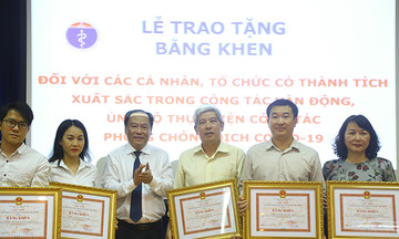 TP HCM vinh danh FPT hỗ trợ chống Covid-19