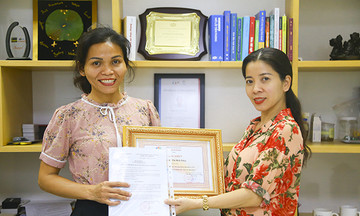 Giành giải Nhì Mekong Marathon, nữ runner nhận bằng khen Chủ tịch FPT