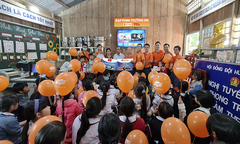 FPT Play mang ‘Rạp phim’ đến trò nghèo vùng biên An Giang