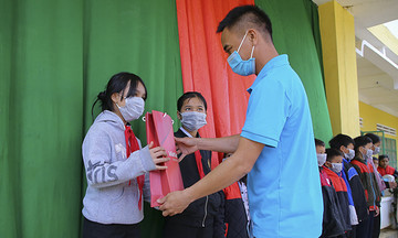 Quỹ Hy vọng đón tết cùng trẻ em vùng sạt lở Quảng Nam
