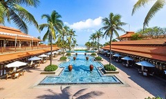 FPT lần đầu mời người thân của Top 100 dự lễ vinh danh