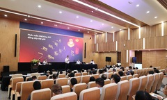 Cổ đông tin tưởng FPT sẽ phát triển trường tồn