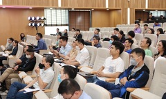 'Tôi hy vọng mình sẽ là cổ đông trăm năm của FPT'