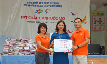 FPT tặng hơn 100 triệu đồng chắp cánh ước mơ học sinh Quảng Trị