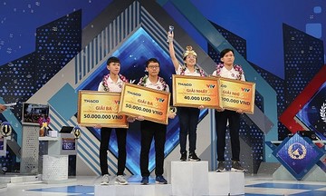 Hai nhà vô địch quý Olympia theo học IT tại Swinburne Việt Nam