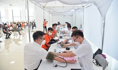 Tặng hơn 800 đơn vị máu, Ban tổ chức và người hiến nhận Sao Vẻ vang FPT