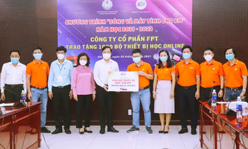 FPT tặng 1.000 thiết bị học trực tuyến cho học sinh Đà Nẵng