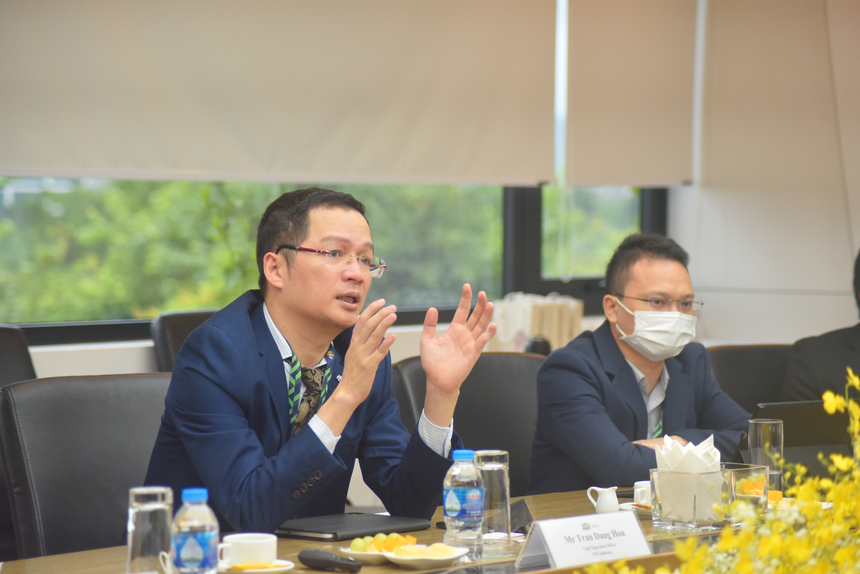 <p> Trong giai đoạn hiện nay, một trong những ưu tiên của ITU là đẩy mạnh sự tham gia của các doanh nghiệp ICT trong việc nghiên cứu xây dựng tiêu chuẩn, đề xuất khuyến nghị về chính sách phát triển viễn thông và triển khai các công nghệ, dịch vụ mới. </p>