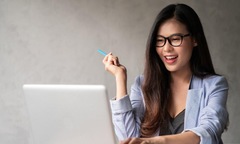 CBNV FPT phải bật camera khi họp trực tuyến